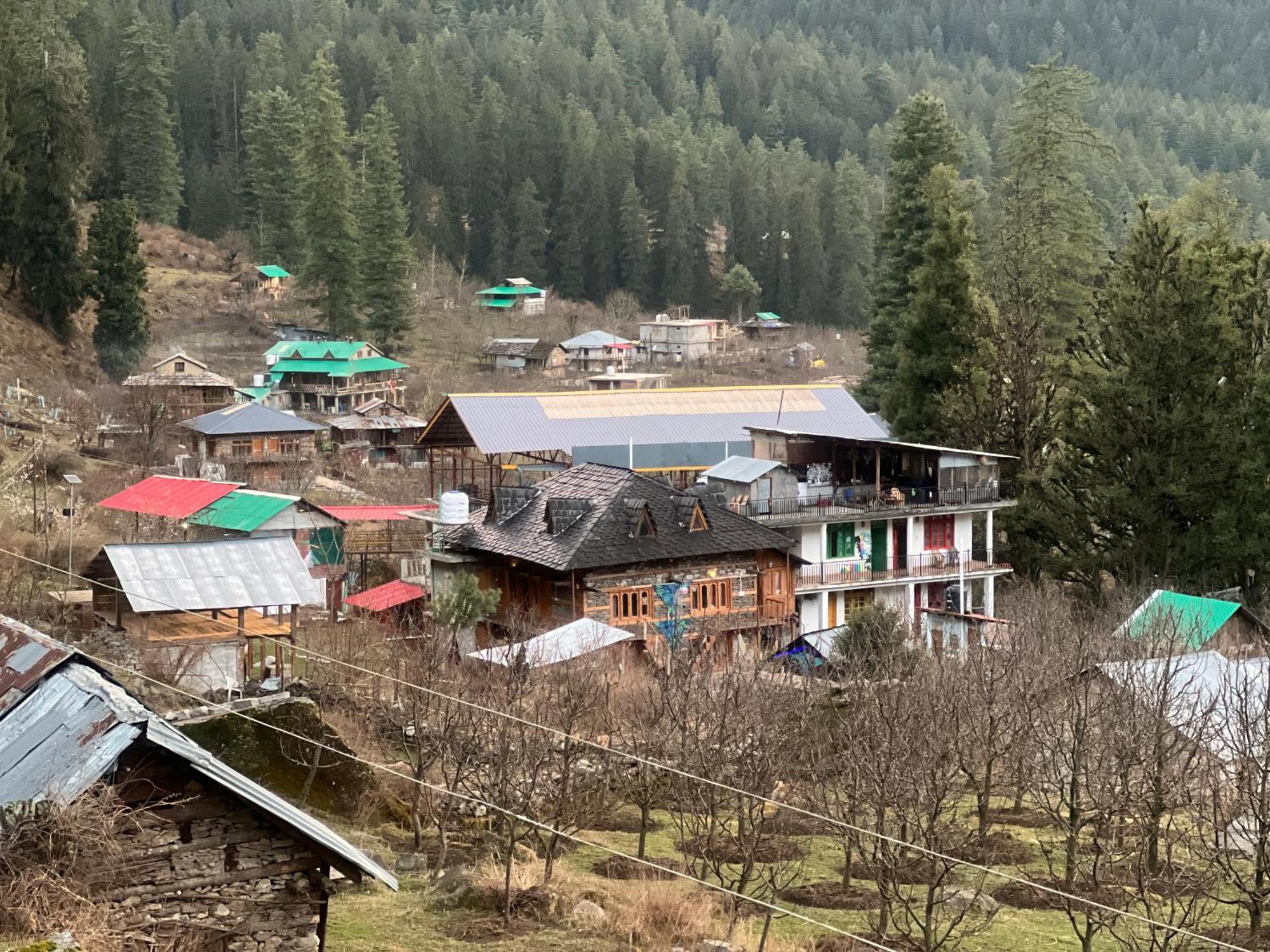 Old Brahma Homestay Kalgha Exterior photo